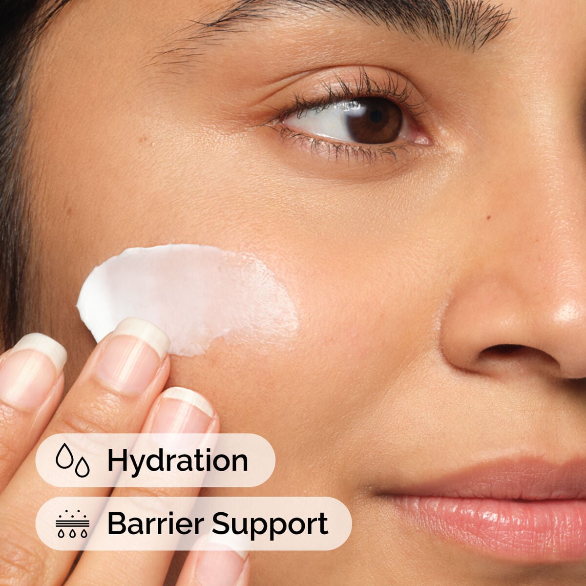 natural-moisturizing-factors-ha-z9 ord-natural-moisturizing-factors-ha-model-application-with-benefits.jpg