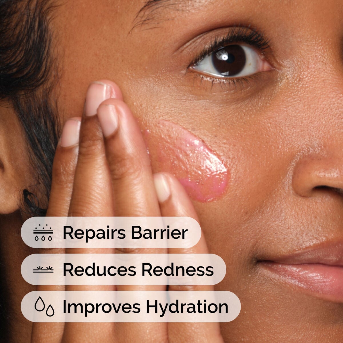 soothing-and-barrier-support-serum-set-m6 ord-soothing-barrier-support-serum-model-application-with-benefits.jpg